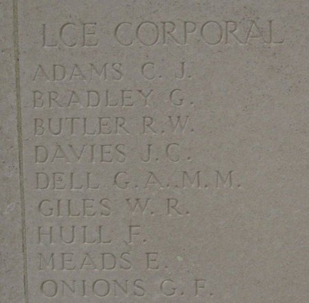 Frank Hull on the Vis-en-Artois Memorial